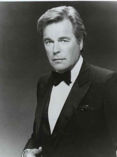 robert_wagner.jpg (10671 bytes)